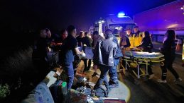 Anadolu Otoyolu'nda Feci Kaza! TIR, Minibüse Çarptı: 7 Yaralı