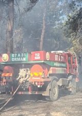 Antalya'da İki Farklı B&ouml;lgedeki Orman Yangınlarına M&uuml;dahale Başladı