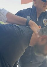 Arkadaşını boğazından bı&ccedil;aklayarak katletti: O cani tutuklandı!