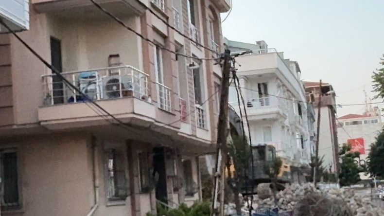 Avcılar’da Kısmen Çöken Binanın Yıkımında Elektrik ve İnternet Kesintisi