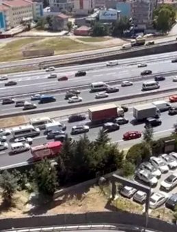 AVM'de Yangın Paniğe Neden Oldu
