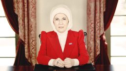 BAE’den ‘Ulusun annesi’ sergisi… Emine Erdoğan: Kadınlar barışın anahtarı