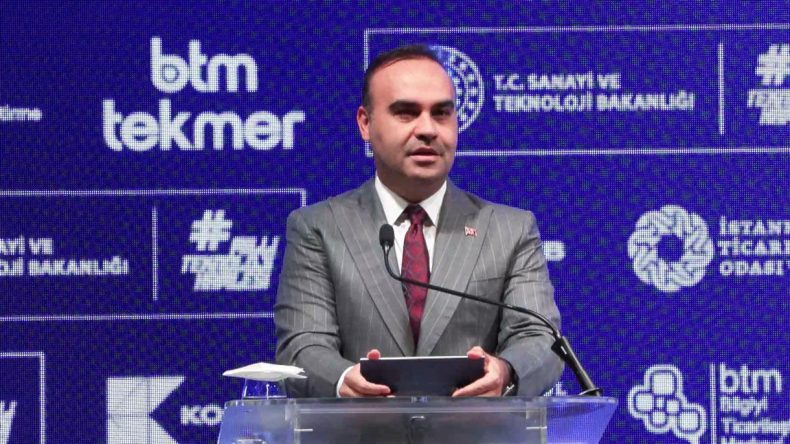 Bakan Kacır: 48 Adet KAAN Savaş Uçağımız için Endonezya ile Anlaşma İmzalandı