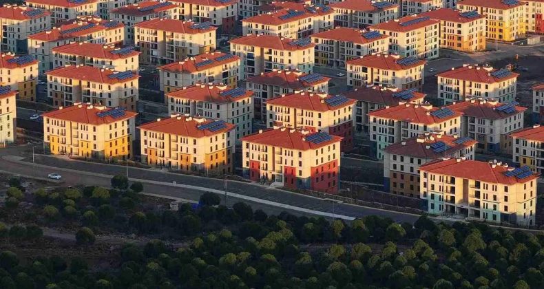 Bakan Kurum’dan Hatay Hassa Paylaşımı: 3.878 Yeni Konut Teslim Edildi!