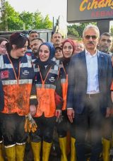 Bakan Uraloğlu, Trabzon’da Sel Bölgesinde İncelemelerde Bulundu