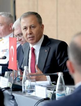 Bakan Yerlikaya: Türkiye Artık Düzensiz Göçün Hedefi Değil