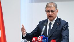 Başkan Cemil Tugay’dan Açıklama: İzmir Büyükşehir Belediyesi’nde 1.030 Kişi İşten Çıkarılacak