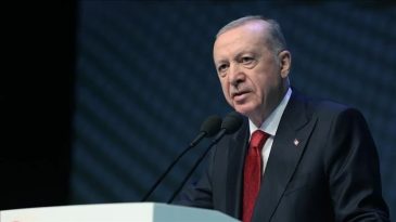 Başkan Erdoğan G&uuml;ng&ouml;ren&rsquo;de Anahtar Teslim ve Temel Atma T&ouml;reni'nde Konuşma Yapıyor
