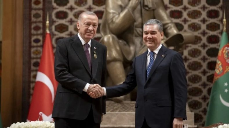 Başkan Erdoğan Türkmenistan Lideri Berdimuhammedov ile Buluştu