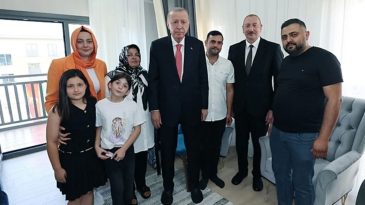 Başkan Erdoğan ve Aliyev’den Depremzede Aileye Sürpriz Ziyaret