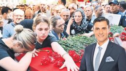 Başkan Zeyrek Son Yolculuğuna Uğurlandı