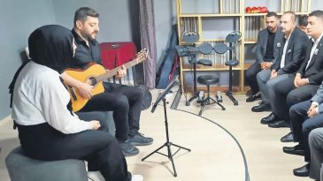 Batman’da Şehit Aybüke Öğretmen İçin Anma Töreni