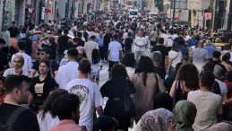 Bayramın Son Gününde Taksim, Eminönü ve Belgrad Ormanı’nda Yoğunluk Yaşandı