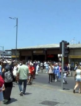 Bayramın Üçüncü Gününde Eminönü’nde Yoğunluk Gözlemlendi