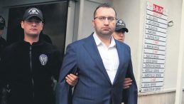 Benzinlik Ruhsatı İçin 300 Bin Dolar Rüşvet