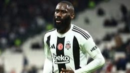 Beşiktaş’ta Arthur Masuaku’nun Geleceği Belirsiz!