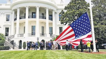 Beyaz Saray’da Savaş Çatlağı