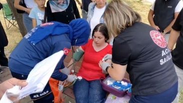 Bir Dakikayla Sınavı Kaçırdı, Sinir Krizi Geçirdi! Genç Kadın Hastanelik Oldu