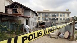 Boşandığı Karısını 6 Kurşunla Öldürdü