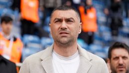 Burak Yılmaz, Kasımpaşa’dan Resmen Ayrıldığını Duyurdu!