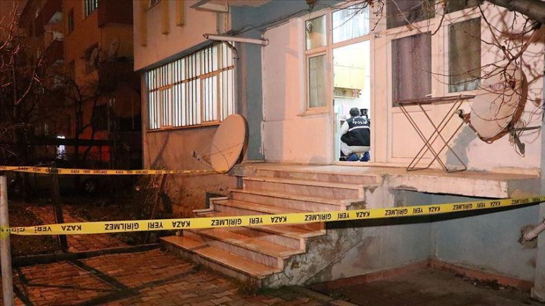 Burdur’da Bir Kadın Evinde Bıçaklanarak Öldürüldü