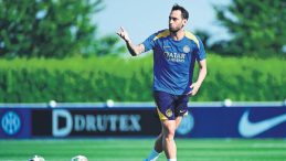 Çalhanoğlu İnter ile Masaya Oturuyor!