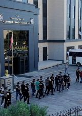 Çanakkale’de Göçmen Kaçakçılarına Yönelik Operasyon: 23 Kişi Tutuklandı!