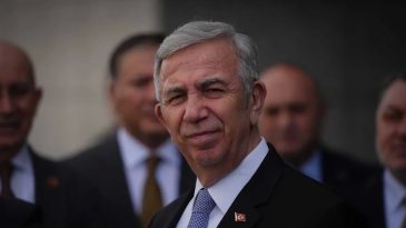 CHP'deki Gerginlik Sosyal Medyada Yayıldı! Mansur Yavaş'tan S&ouml;zc&uuml;'ye Sert Yalanlama: "B&ouml;yle Bir S&ouml;z&uuml;m Olmadı"