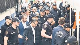 CHP’li 5 Belediye Başkanı Görevden Alındı