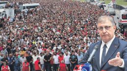 CHP’li Cemil Tugay’ın İşçilere Yönelik Tehdidi: “Haklarınızdan Vazgeçmezseniz İşten Çıkartacağız”