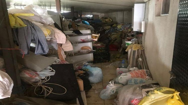 Çöp Ev 9. Kez Boşaltıldı, 4 Kamyon Çöp Üretildi