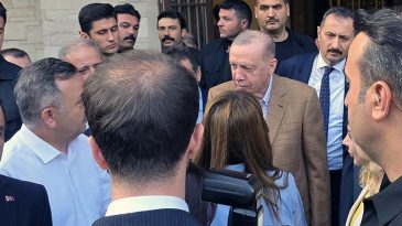 Cumhurbaşkanı Erdoğan, Kurban Bayramı namazını Marmaris Okluk Millet Camii’nde kıldı