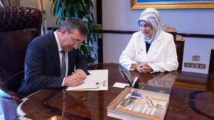 Cumhurbaşkanı Yardımcısı Yılmaz’dan Kurban Bağışı