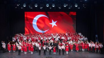 Cumhurbaşkanlığı Çocuk Orkestrası ve Korosu İlk Konserinden Sonra İstanbullularla Buluşacak