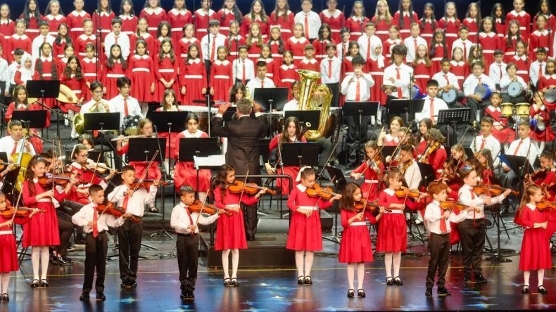 Cumhurbaşkanlığı Çocuk Orkestrası ve Korosu İstanbul’daki İlk Konserini AKM’de Gerçekleştirdi