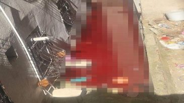 Dehşet Verici Görüntü: İki Daireyi Kurban Kanı Bastı!