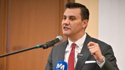DEM Parti’den CHP Genel Başkanı Özel’e ‘Geçmiş olsun’ telefonu