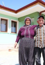 Depremzede G&uuml;lperi Teyze Yeni K&ouml;y Evine Ge&ccedil;ti! İkinci Baharımız Başladı