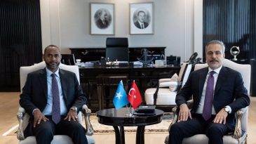 Dışişleri Bakanı Fidan, Somali Limanlar ve Deniz Ulaştırma Bakanı Nur ile bir araya geldi