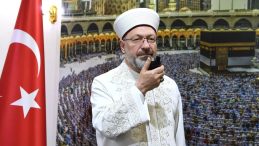Diyanet İşleri Başkanı Erbaş’ın Talimatıyla Hacı Adaylarının Arafat’a İntikali Başladı