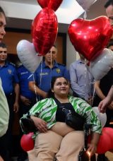 Doğuştan Felçli Zozan’a Polisten Bayram Hediyesi