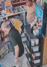 Eczanede Fenalaşan Vatandaş Hayatını Kaybetti