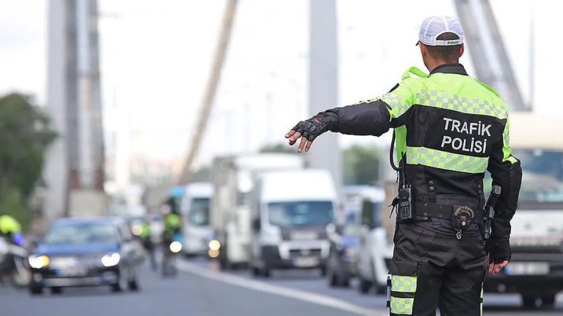 Ehliyet Yenilemeyenlere Son Çağrı! 31 Temmuz’dan İtibaren Ehliyetsiz Sayılacaklar