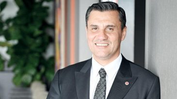 Elektrik akımına kapılan Zeyrek yoğun bakımda: Duran kalbi 70 dakika sonra çalıştı