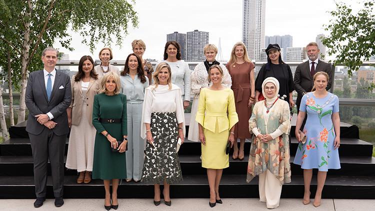 Emine Erdoğan Hollanda'da lider eşleriyle bir araya geldi
