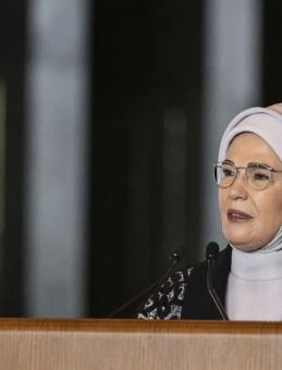 Emine Erdoğan Koruyucu Aile Günü'nü Kutladı
