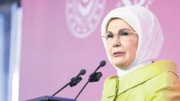 Erdoğan Çiftinden Babalar Günü Mesajı: Sevgisi Huzur, Desteği Güç, Yokluğu Dinmeyen Sızıdır