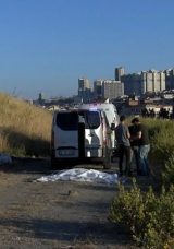 Esenyurt'ta Boş Arazide Erkek Cesedi Bulundu