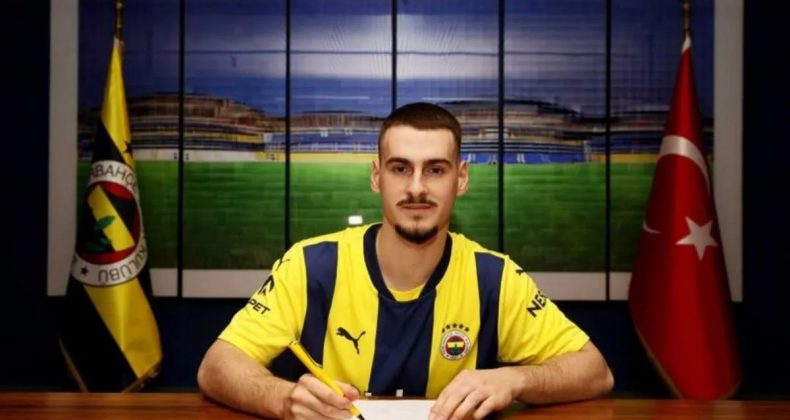 Fenerbahçe’de Şaşırtan Ayrılık! 1 Dakika Bile Oynamadı…