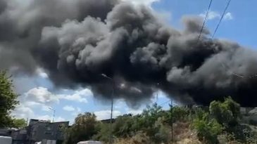 Gaziosmanpaşa’da Korkutan Yangın! Dumanlar Gökyüzünü Kapladı